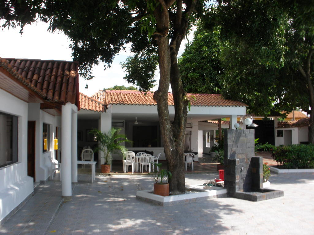 Hotel Villa Ricaurte Extérieur photo